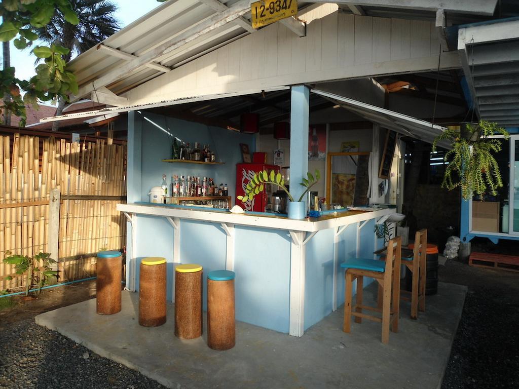 Think & Retro Cafe Lipa Noi Samui Vandrehjem Eksteriør billede