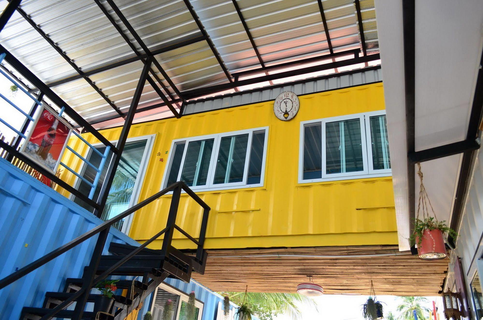 Think & Retro Cafe Lipa Noi Samui Vandrehjem Eksteriør billede
